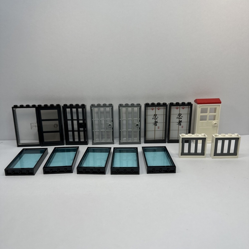 LEGO Lot Of Various Doors‎ & Windows
